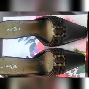 VINTAGE East 5th HEELS SIZE 8.5
